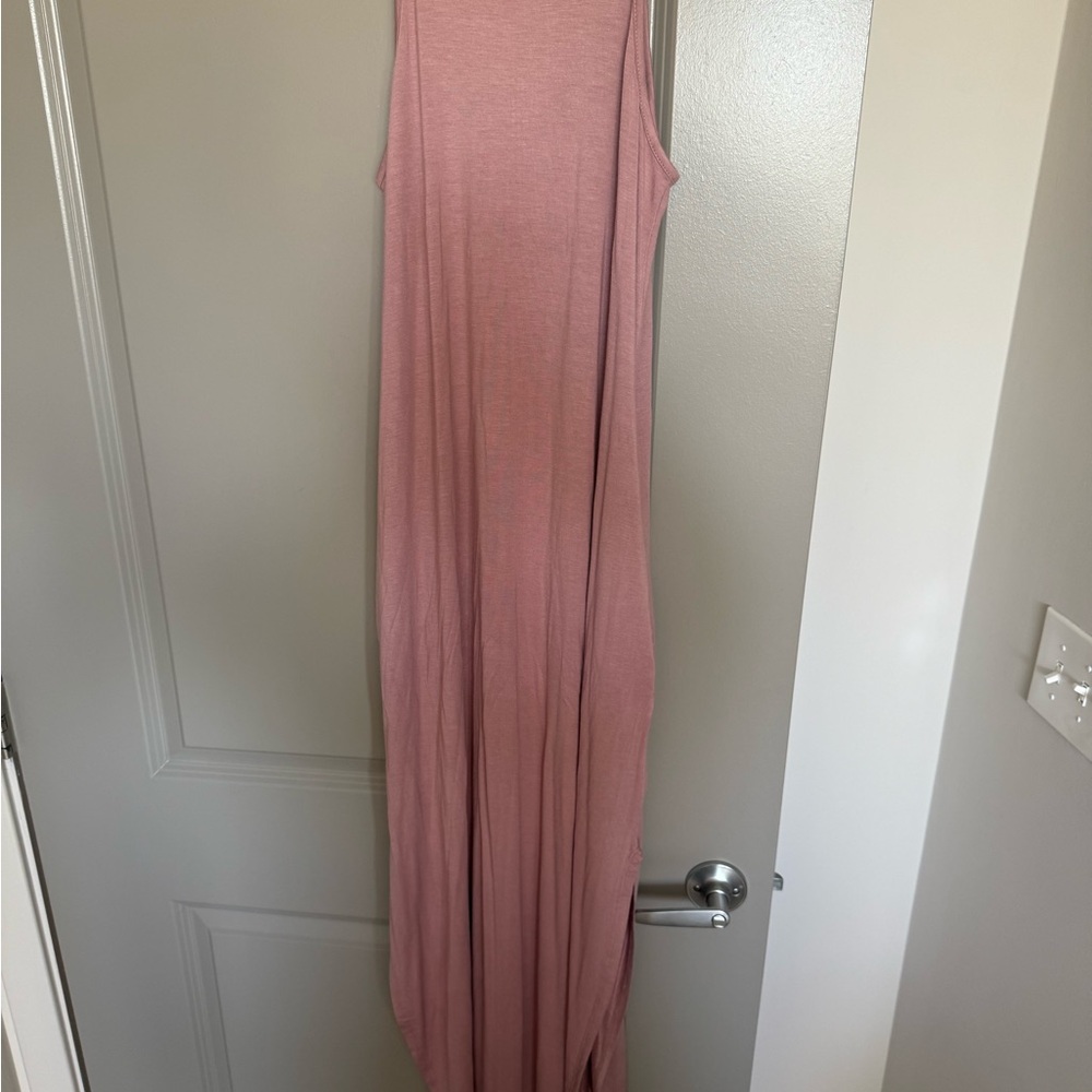 Elegant Pink Maxi Dress